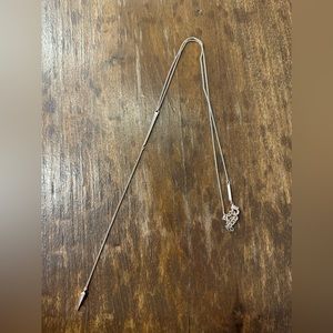 Kendra Scott necklace